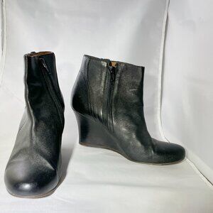 Lanvin Black Leather Wedge Bootie Sz EU37